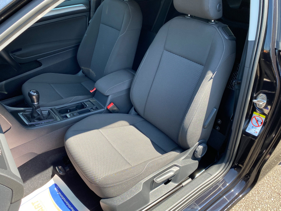 2019 Volkswagen Golf  €11,341