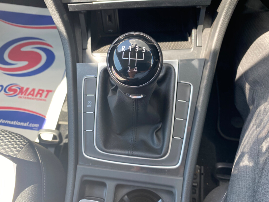 2019 Volkswagen Golf  €11,341