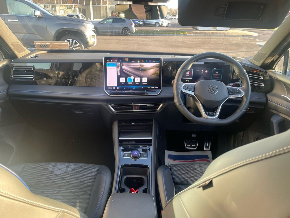 2025 Volkswagen Tiguan R-LINE 75 2.0TDI DSG 150HP €54,975