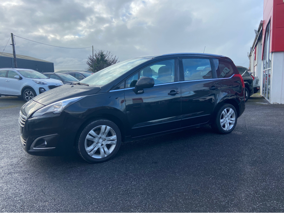 2016 Peugeot 5008 ACTIVE 1.6 BLUE HDI 120 4 4DR €10,900