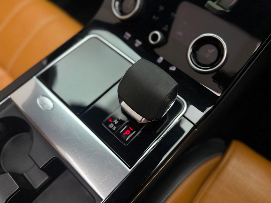 2022 Land Rover Range Rover Velar R-DYNAMIC HSE *PAN ROOF* €51,990