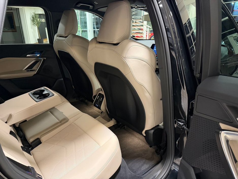 2025 BMW X1 25e M-SPORT PRO X-DRIVE=IVORY LEATHER//HUGE SPEC//AS NEW=2 YEAR BMW WARRANTY=TAILORED FINANCE PACKAGES AVAILABLE=TRADE IN'S WELCOME €53,995