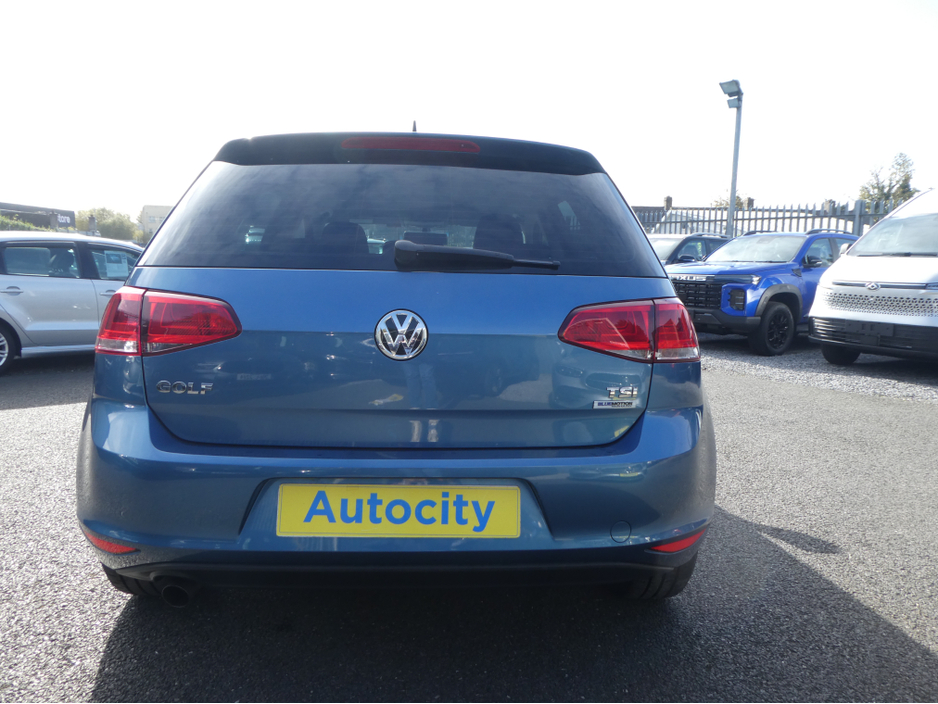 2015 Volkswagen Golf with NCT €13,950