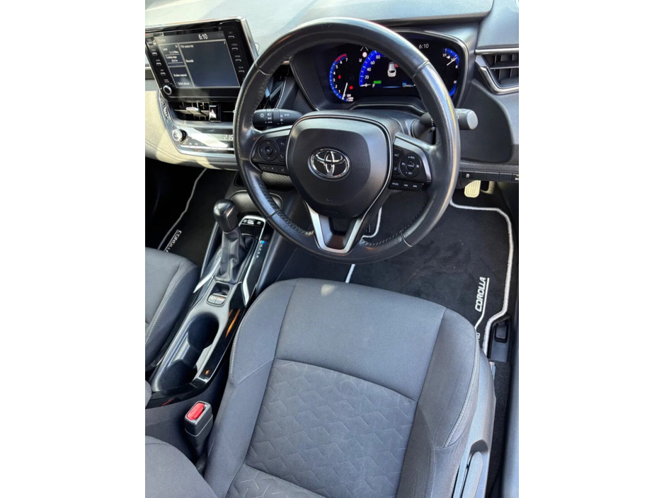 2022 Toyota Corolla 1.8 Hybrid Luna Saloon €20,500