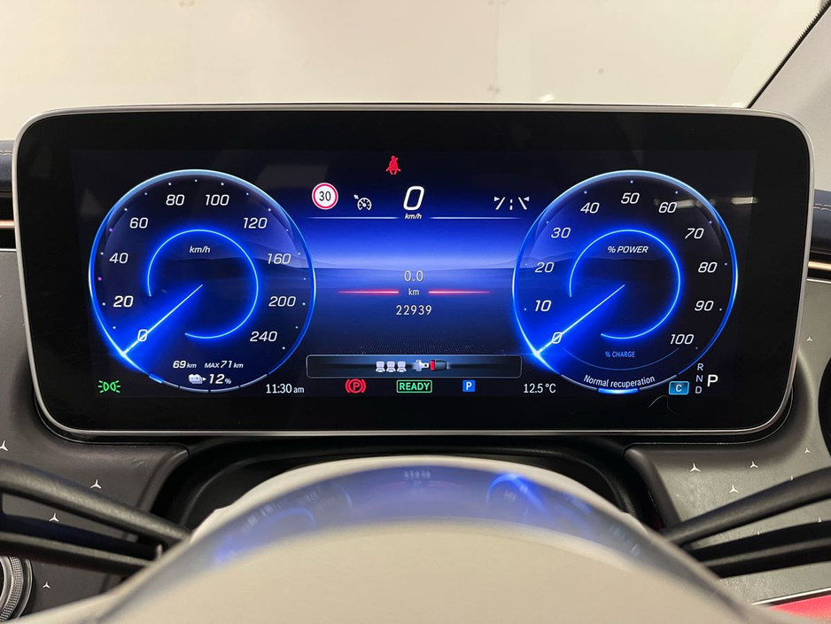 2024 Mercedes-Benz EQE 300 - 19 Inch Alloys - Reversing Camera - Ambient Lighting - Sat Nav - Climate Control - Heated Seats - Keyless Start - Apple CarPlay/Android Auto - €69,950 or €70,900 with Supagard Vehicle Protection €62,950