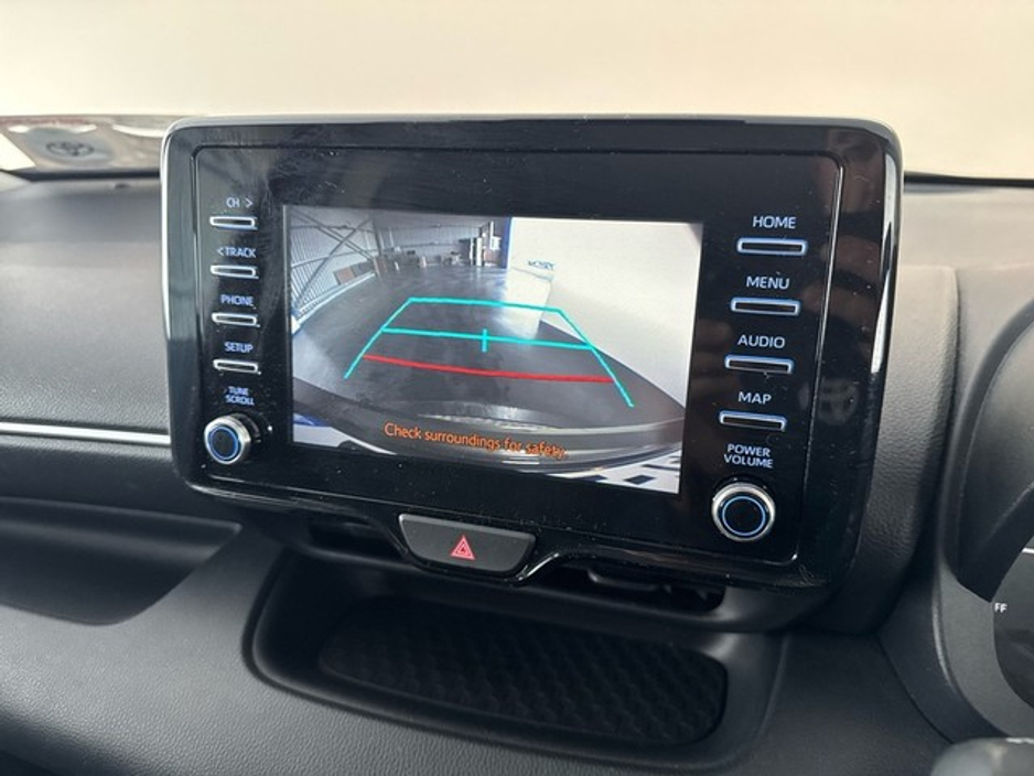 2022 Toyota Yaris HYBRID LUNA €22,950