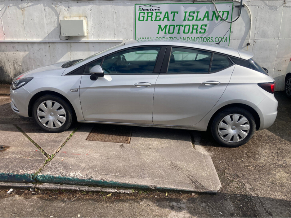 2019 Opel Astra 1.0 petrol 5 door hatchback €12,750