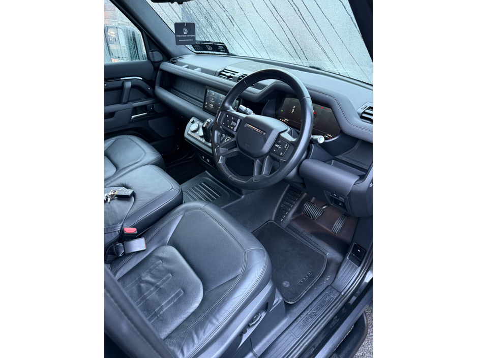 2021 Land Rover Defender 110 2.0D SD4 SE €63,995