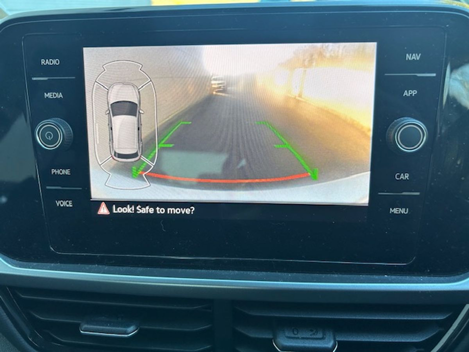 2023 Volkswagen T-Roc 2.0 TDI 116HP Life rear view Camera Low mileage €29,995