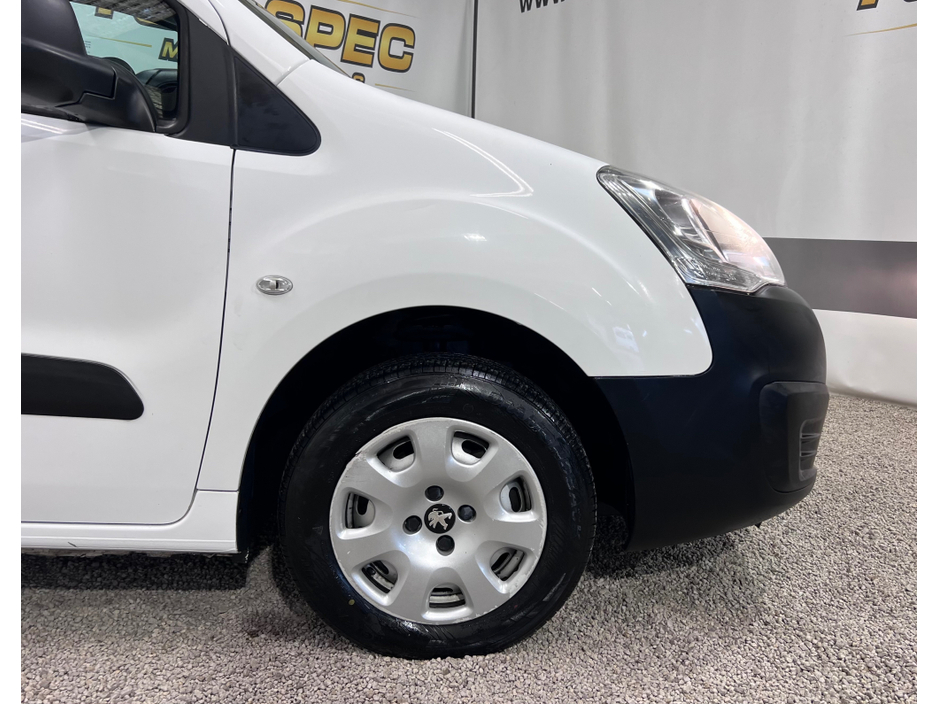 2017 Peugeot Partner PROFESSIONAL L1 BLUE H €69,000