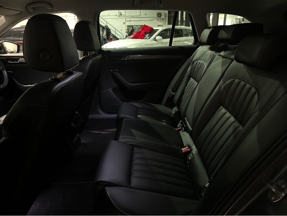 2023 Skoda Superb ESTATE E-HYBRID AUTOMATIC €29,950