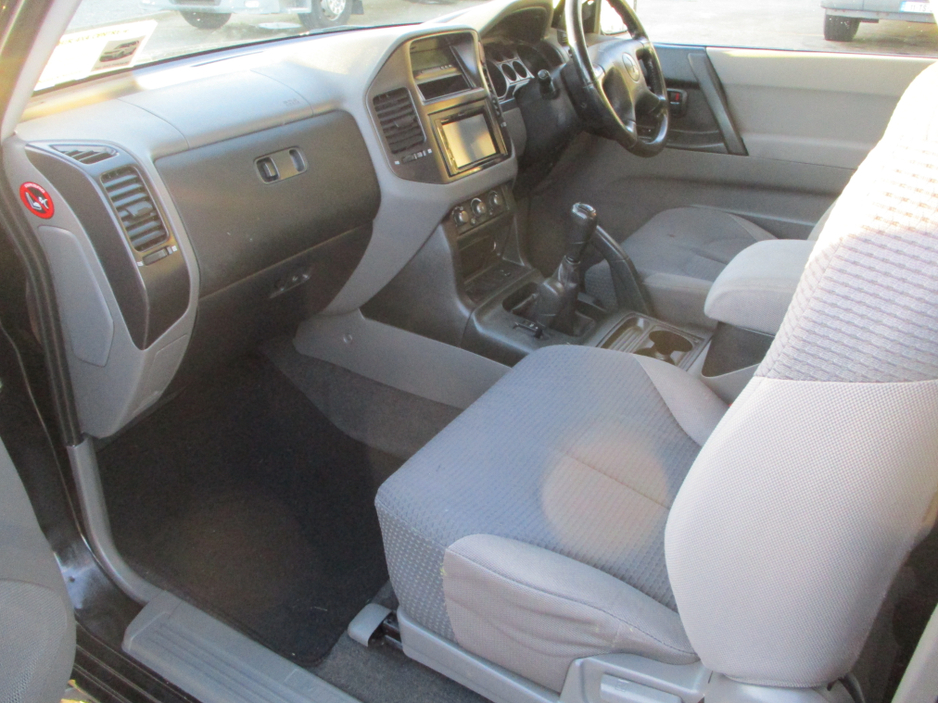 2007 Mitsubishi Pajero 2.5 TDI GLS SWB 5 SEAT €9,495