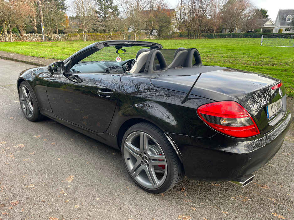 2009 Mercedes-Benz SLK Class SLK 200 Kompressor *CONVERTABLE* This Car Is Like New Showroom Condition* Electric Mirrors, Sport-Tuned Suspension, Sports Seats, Climate Control, Cru €17,900