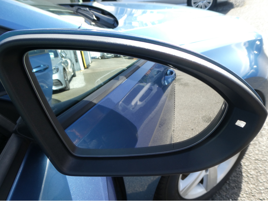 2015 Volkswagen Golf with NCT €13,950