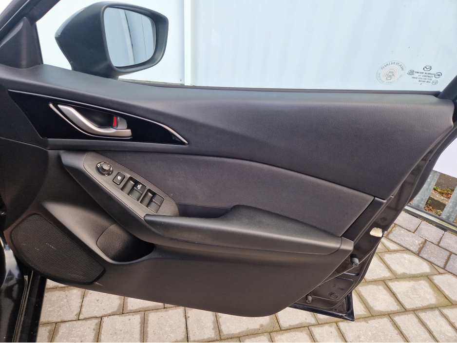 2016 Mazda Mazda3 1.5 D 105PS EXECUTIVE SE 4DR €9,950