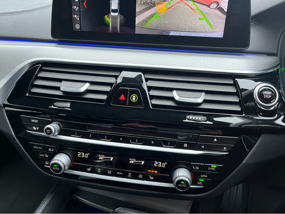 2018 BMW 5 Series 530e M-SPORT PETROL PLUG IN HYBRID 2.0 //HIGH SPEC//REVERSE CAMERA//HEAD UP DISPLAY//LASERLIGHTS// €23,950