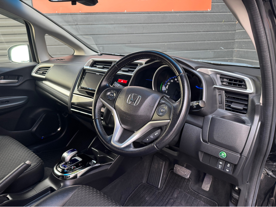 2016 Honda Fit 1.5 HYBRID AUTO €9,995