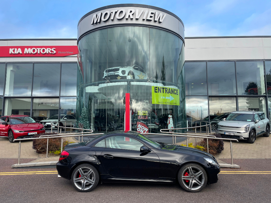 2009 Mercedes-Benz SLK Class SLK 200 Kompressor *CONVERTABLE* This Car Is Like New Showroom Condition* Electric Mirrors, Sport-Tuned Suspension, Sports Seats, Climate Control, Cru €17,900