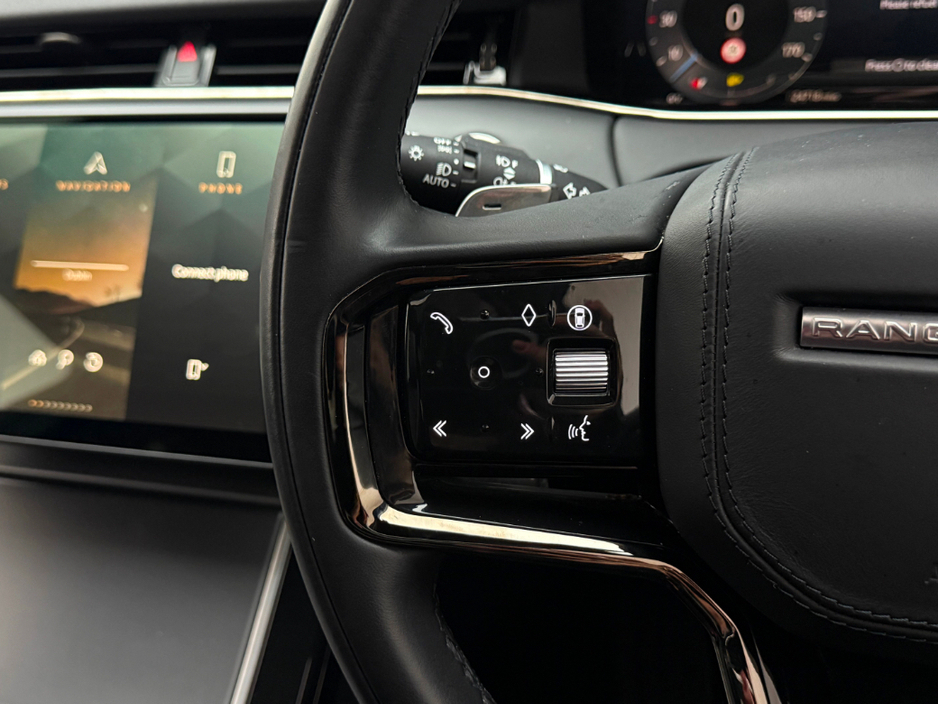 2024 Land Rover Range Rover Evoque HSE DYNAMIC P300E *HUGE SPEC* €52,990