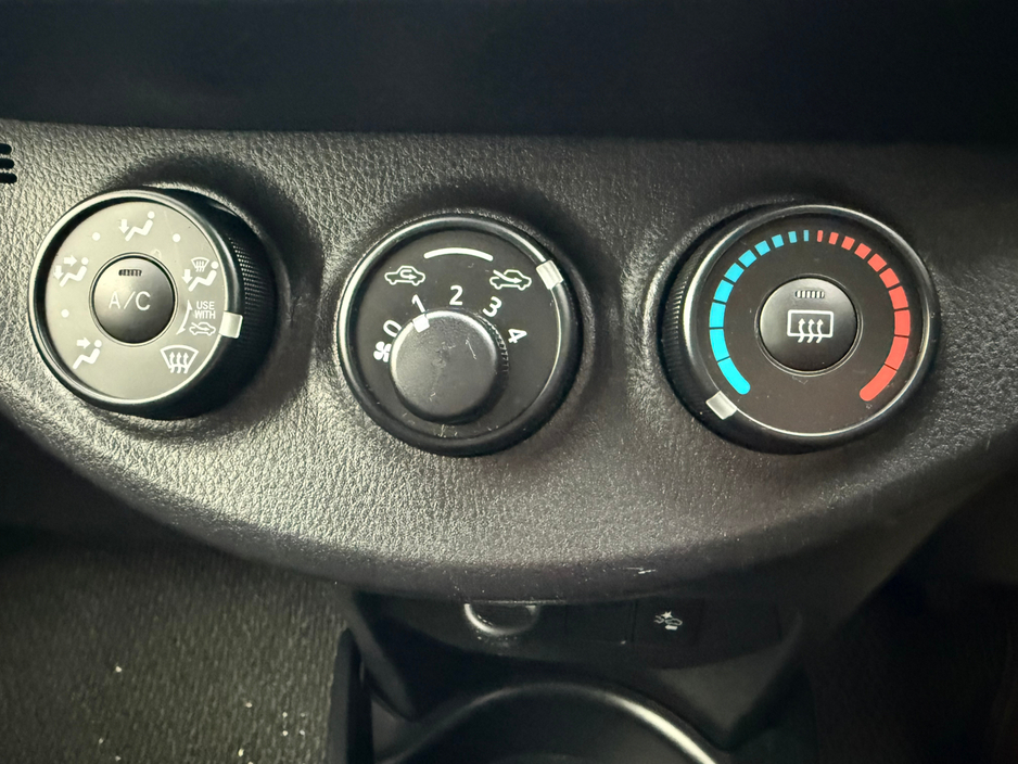 2019 Toyota Vitz  €11,590