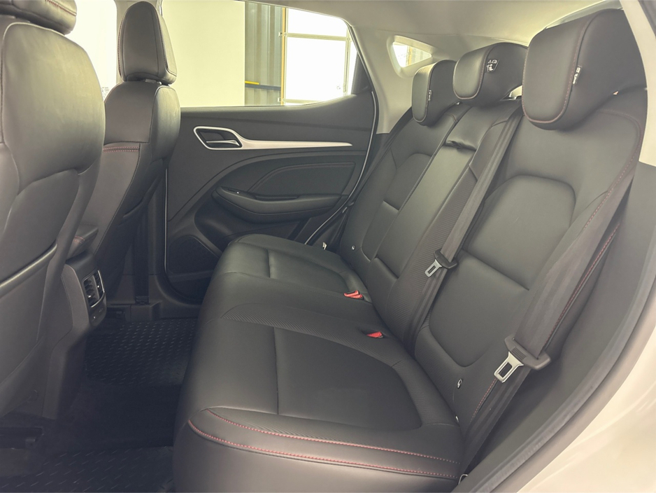 2025 MG ZS LR EXCLUSIVE-72.6KWH**DIGITAL DASH**MULTIFUNCTIONAL STEERING WHEEL**BLACK LEATHER INTERIOR**360 CAMERA**APPLE CARPLAY ANDROID AUTO**KEYLESS START**AIR CONDITIONING**FINANCE AVAILABLE** €31,495