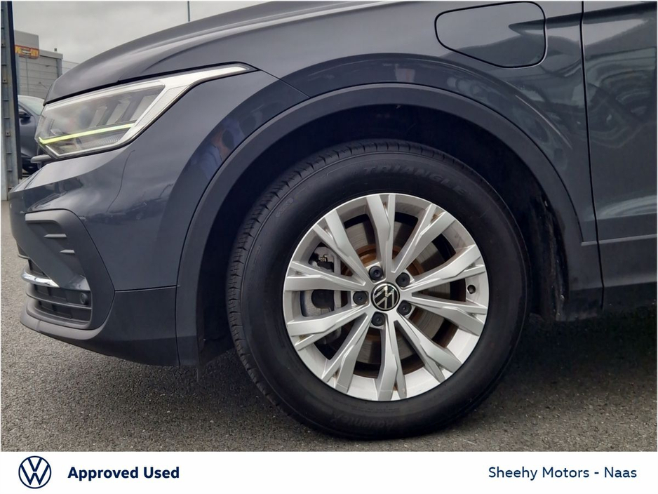 2022 Volkswagen Tiguan Life 1.4TSI PHEV DSG, Rear Camera €36,495