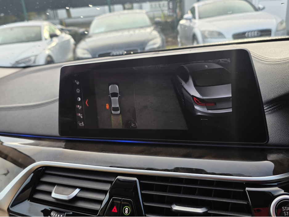 2017 BMW 5 Series ( 172 REG ) 523D LUXURY - CARPLAY NAVIGATION EDITION FULL LEATHER ELECTRIC HEATED SEATS - 360 REVERCE CAMERA - PRIVACY GLASS €24,950