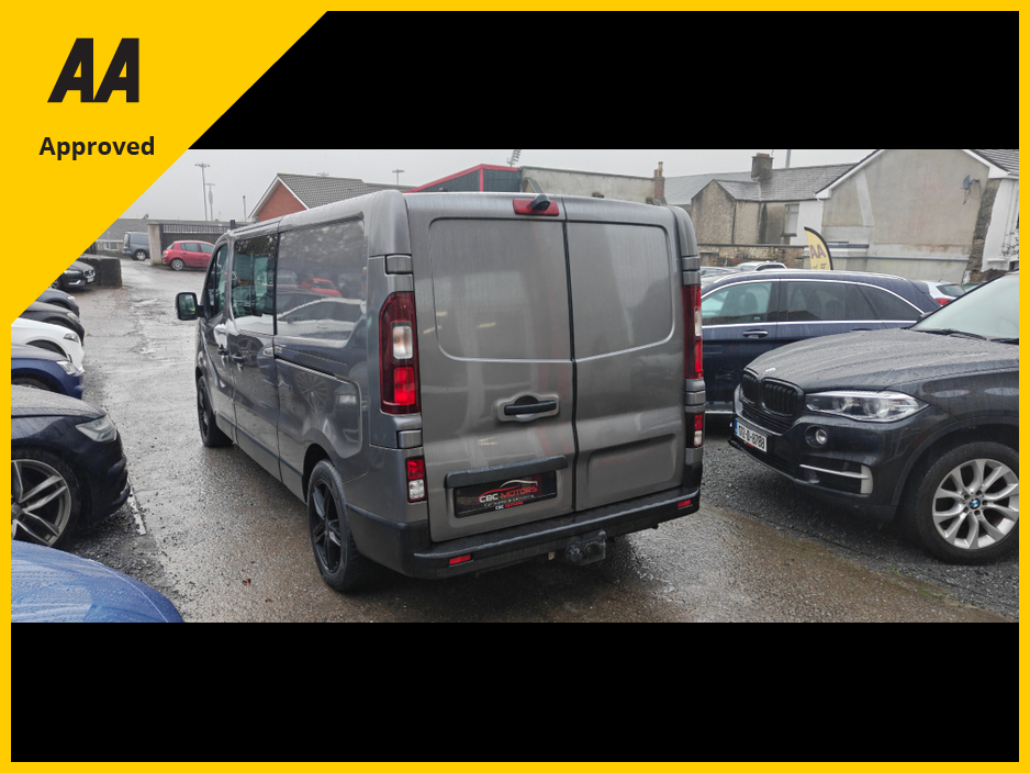 2016 Renault Trafic Passenger 2016 Crewcab 6 Seater €13,950