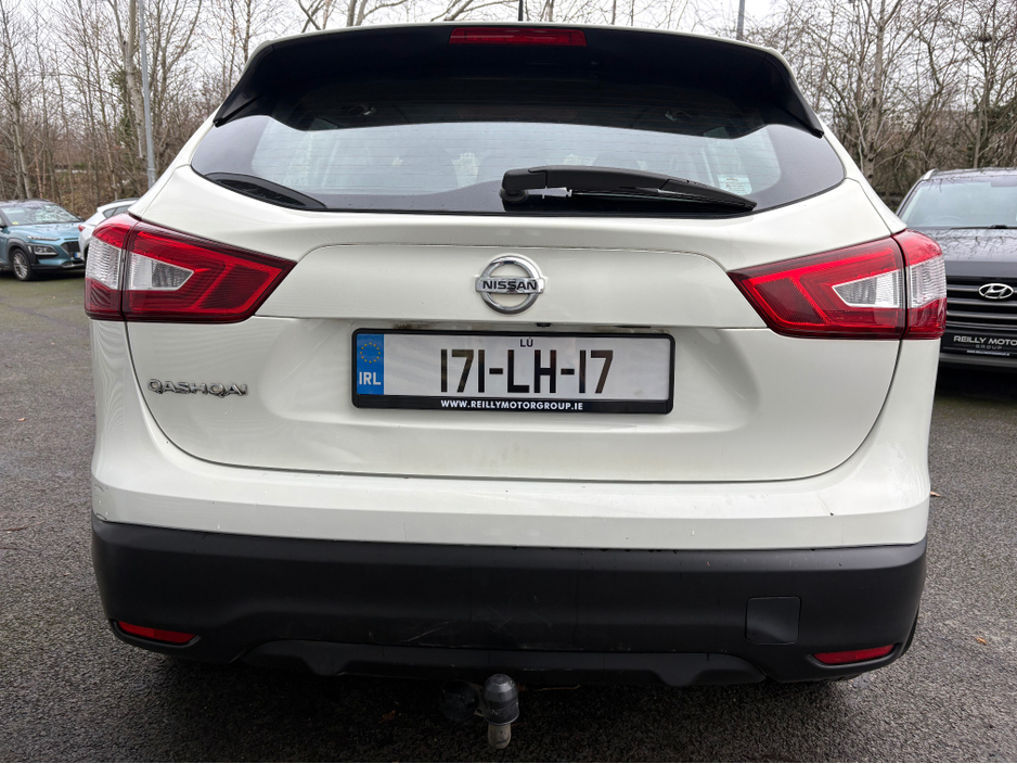 2017 Nissan Qashqai 1.5 Diesel SV €12,895