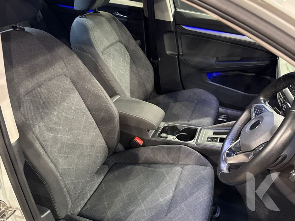 2021 Volkswagen Golf ETSI ACTIVE - FACTORY ALLOYS - PADDLE SHIFT - REVERSE CAMERA - CRUISE CONTROL €22,950