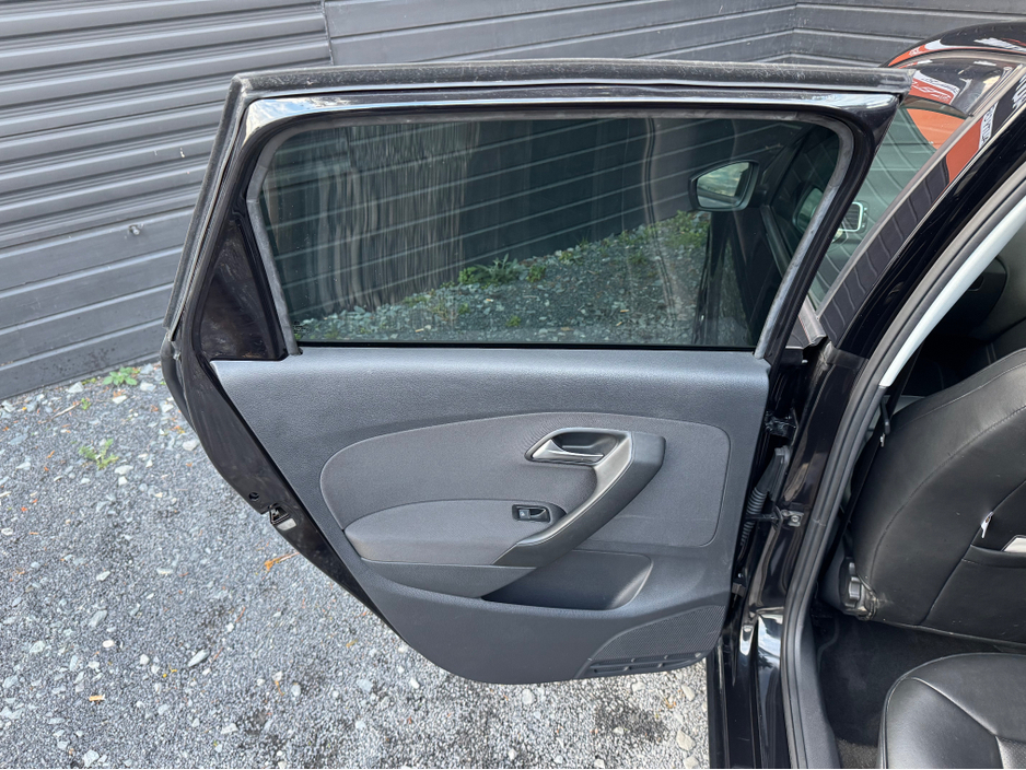 2014 Volkswagen Polo 1.2 TSI AUTO €8,995