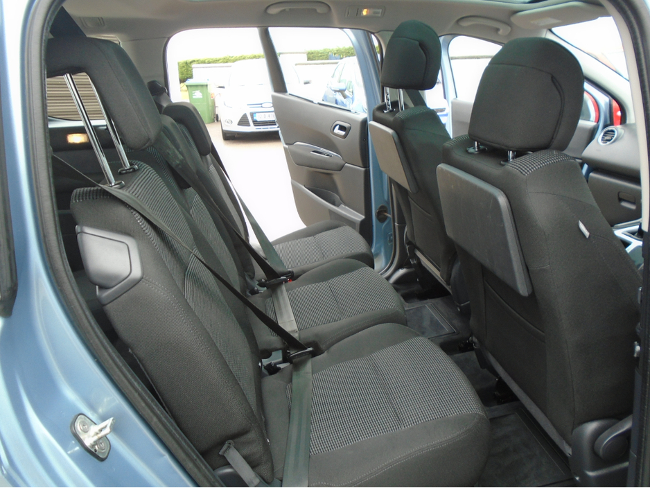 2016 Peugeot 5008 1.6 HDI BLUE ACTIVE 120BHP 5DR €9,999