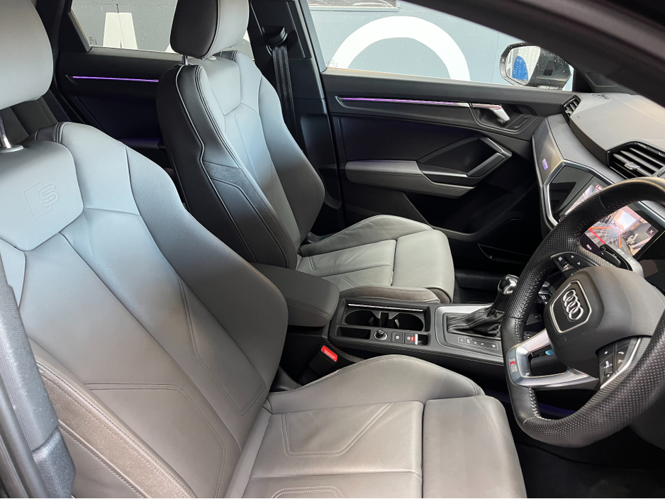 2020 Audi Q3 €34950! 2020 AUDI Q3 S-LINE 35TDI QUATTRO 2.0 AUTOMATIC / CRUISE CONTROL / ELECTRIC MEMORY & HEATED SEATS / REVERSE CAMERA €34,950