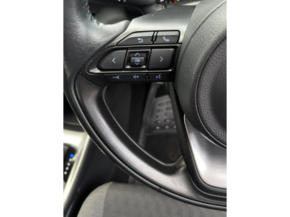 2022 Toyota Yaris 1.5 Hybrid 5Dr Luna €16,000