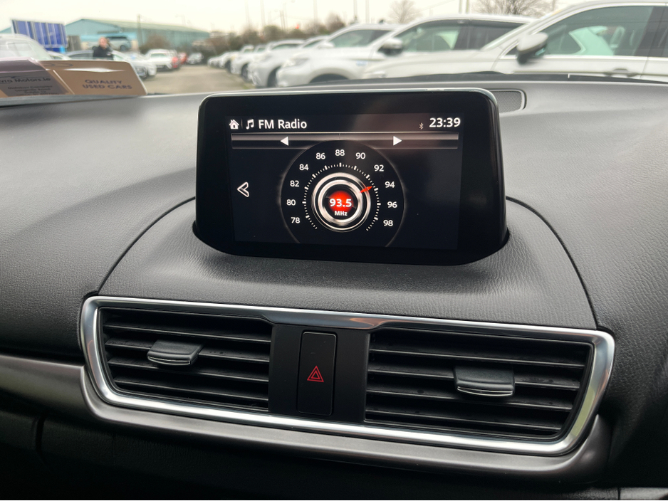 2019 Mazda Mazda3 AXELA AUTOMATIC 1.5 PETROL //HEAD UP DISPLAY//KEYLESS ENTRY//ADAPTIVE CRUISE CONTROL//REVERSE CAMERA// €16,950