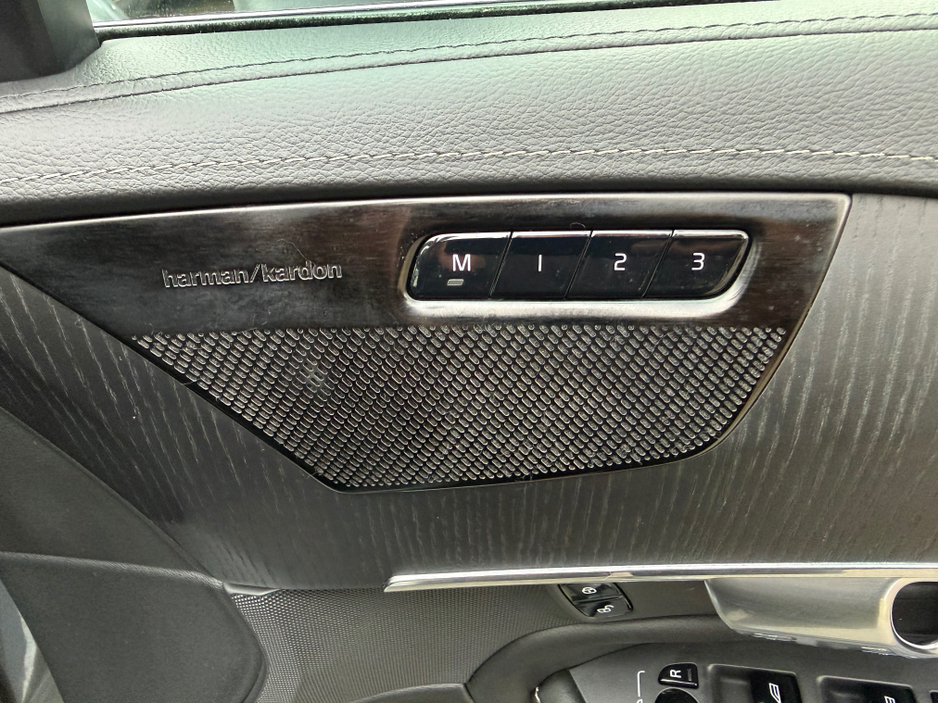 2020 Volvo XC90 ***SOLD***IMMACULATE TOP SPEC INSCRIPTION PRO T8 PHEV//MASSAGE SEATS//ADAPTIVE SUSPENSION//VERY LOW MILEAGE//SIMI AND AA DEALER