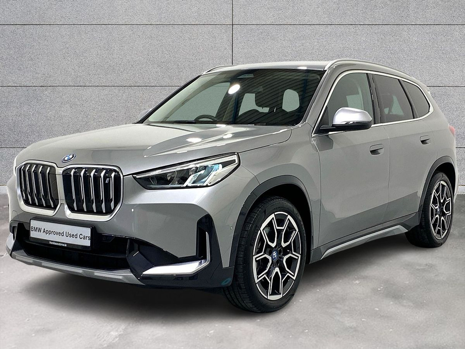 2025 BMW iX1 xDrive30 xLine €50,950