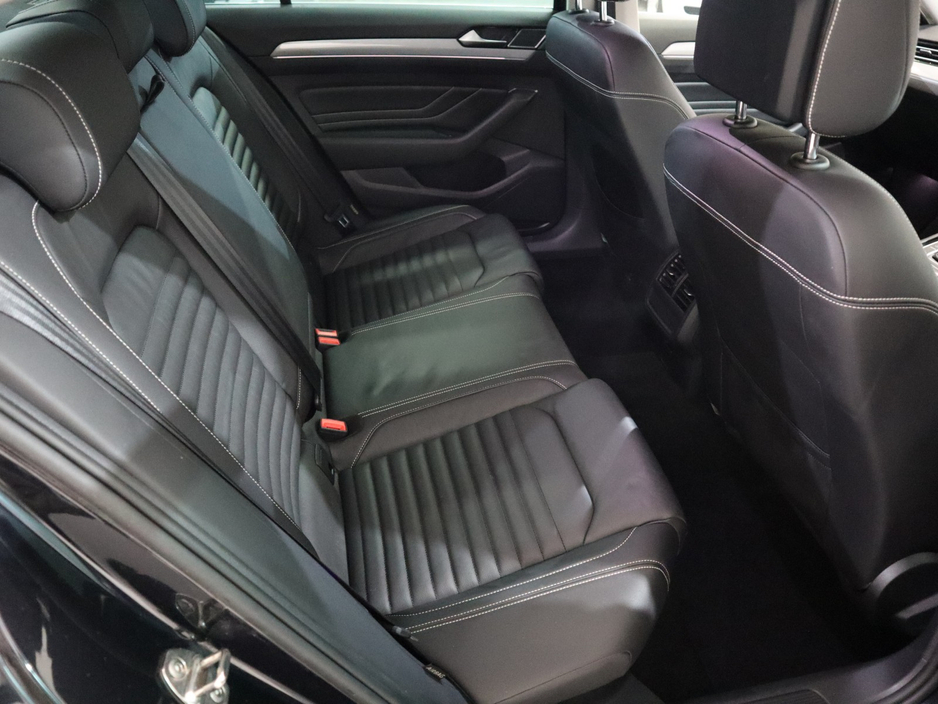 2021 Volkswagen Passat *111* GTE S-A DSG €22,900