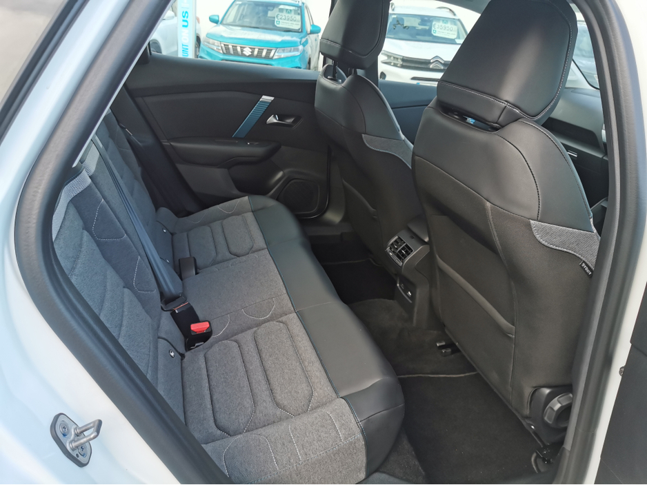 2025 Citroen C4X E -C4 X EFEEL PACK 50KWH 4DR €23,950