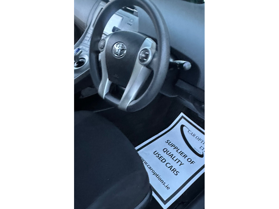 2015 Toyota Prius DAA-ZVW30 AUTO//COMES WITH 1 YEARS TAX// €9,950