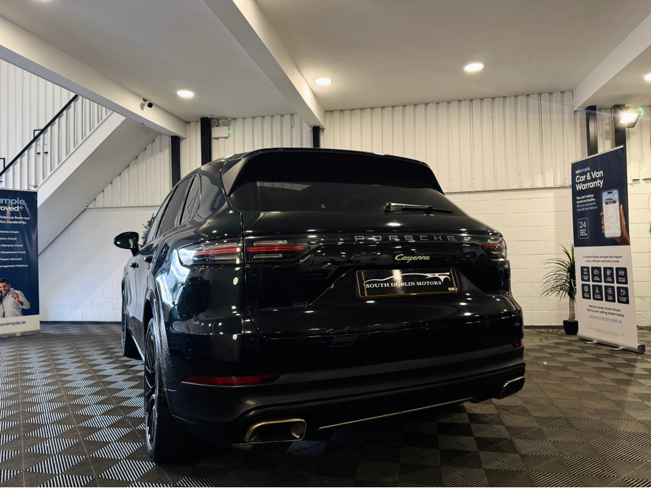 2019 Porsche Cayenne V6 E-HYBRID AUTO €59,899