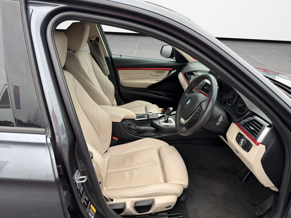 2018 BMW 3 Series 330e Sport €21,888