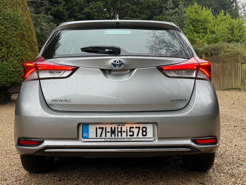 2017 Toyota Auris HYBRID LUNA *Full Toyota Service History…AA Approved…Irish Car* €13,950