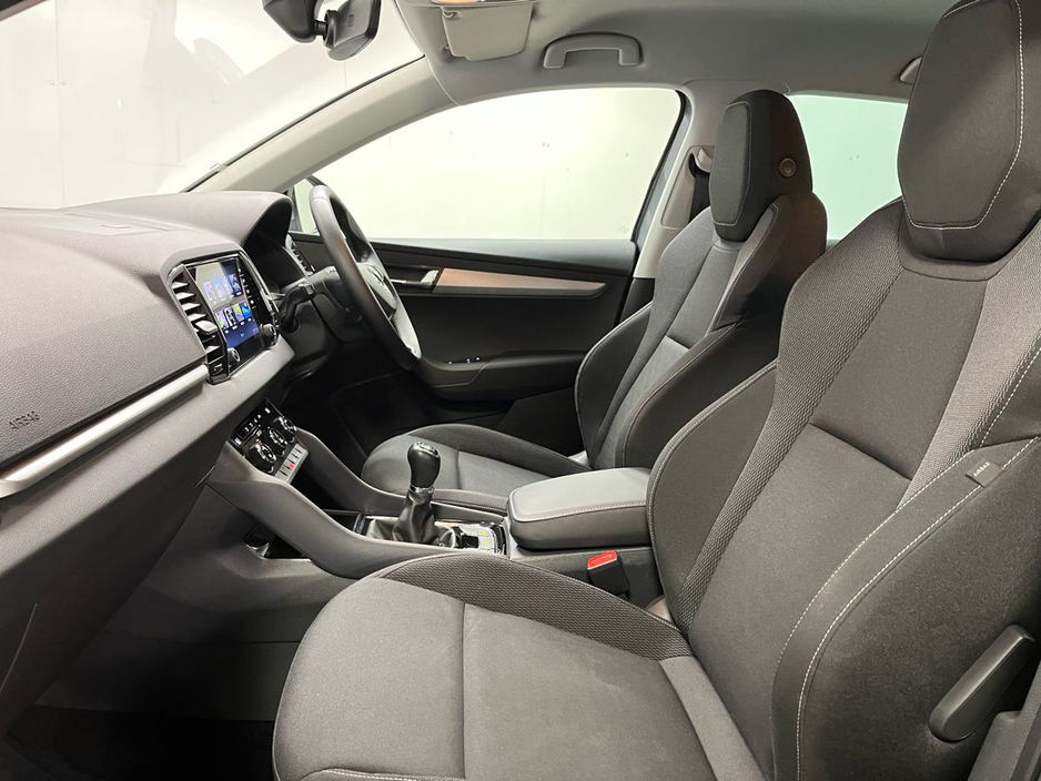 2022 Skoda Karoq Ambition 1.0TSI 110BHP - Parking Sensors - Climate Control - Cruise Control - Auto Lights/Wipers - Apple CarPlay/Android Auto €26,950