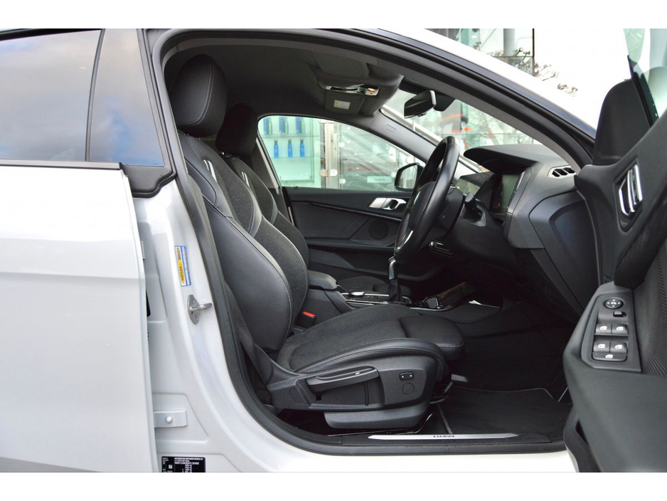 2022 BMW 2 Series 218i Sport €28,995