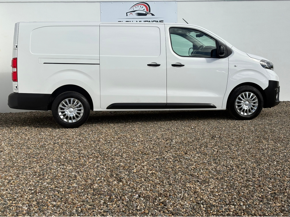 2022 Toyota Proace ICON L2 €15,500