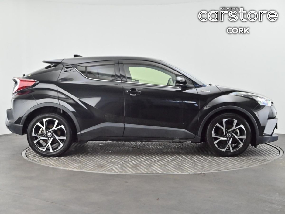 2018 Toyota C-HR C-HR HYBRID 1.8 AUTO €21,380