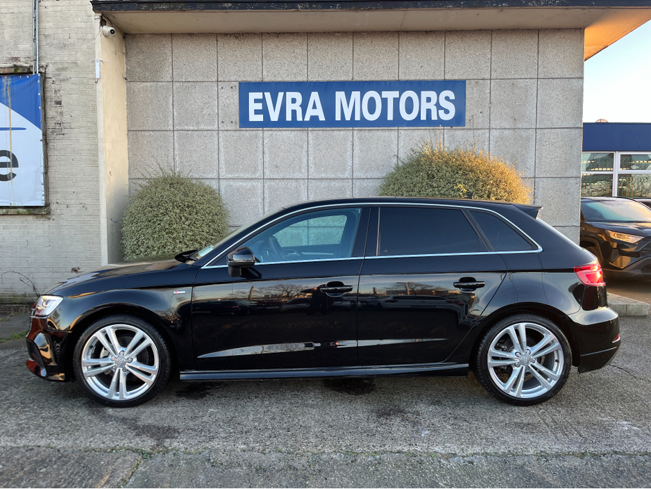 2020 Audi A3 S-LINE HATCHBACK AUTOMATIC 1.4 PETROL //ONLY 5653 MILES//HIGH SPEC//HEATED HALF LEATHER SEATS//KEYLESS ENTRY//REVERSE CAMERA//BLIND SPOT WARNING//CARPLAY// €25,950
