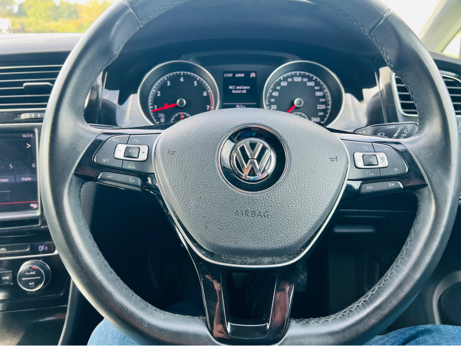 2015 Volkswagen Golf AUTO / HI LINE / FINANCE AVAILABLE €13,950