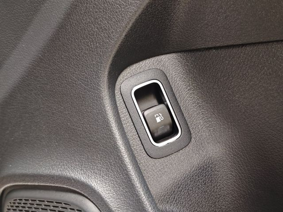 2022 Mercedes-Benz CLA Class CLA 250 E AMG LINE PREMIUM Automatic, Reversing camera €34,495